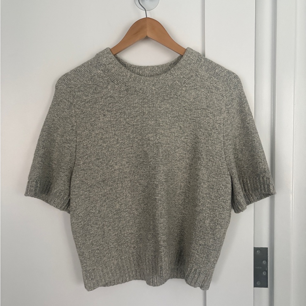 Abercrombie & Fitch Heather Gray Short Sleeve Top